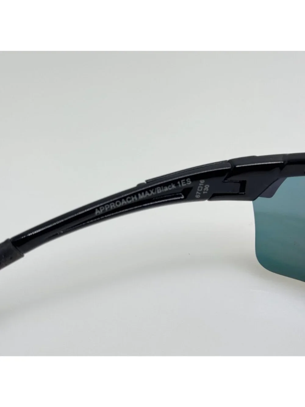 Smith Sunglasses Approach Max Black 1ES Polarized 67-16-130